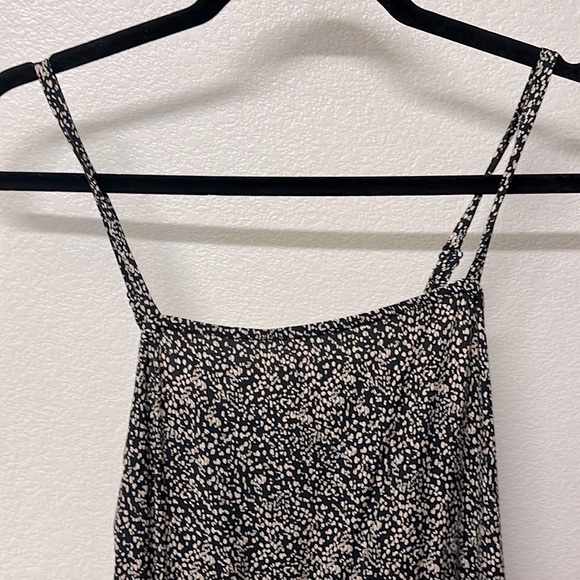 Short dress with pockets! - Picture 2 of 2